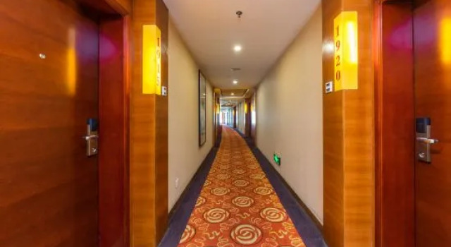 Nanrong Hotel, Rezerwuj Hotel Hotele w Shenzhen z parkingiem, Parking