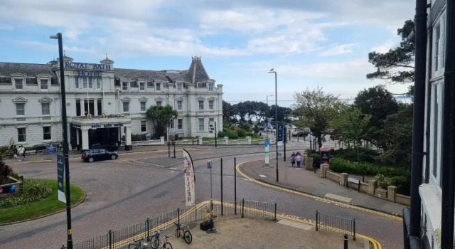 3 Minute Walk to Beach. Couldn't be any closer :-), Varaa Huoneisto Asunnot kohteessa Merseyside, Huoneisto