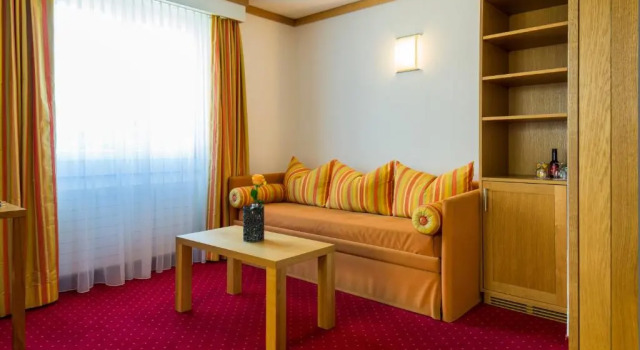 Полулюкс с балконом Hotel Excelsior