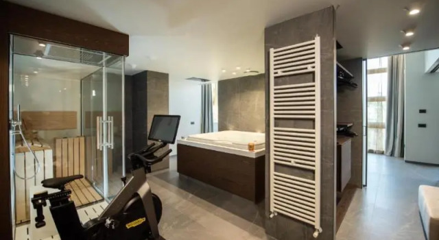 Люкс Superior Gold Tower Lifestyle Hotel