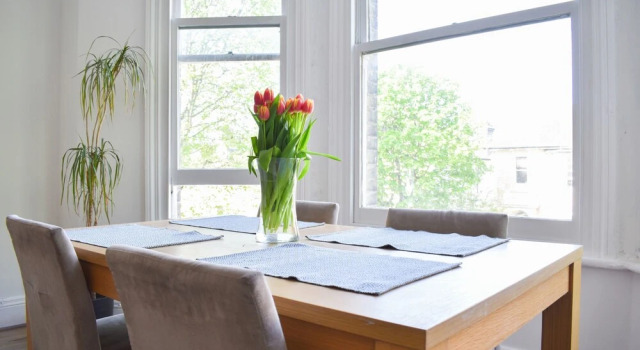 Spacious 3 Bedroom Hove Apartment