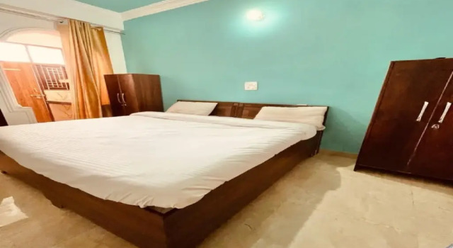 Capital O Kanha Guest House, Забронировать Гостевой дом Гостевые дома Грейтер-Нойда, Гостевой дом