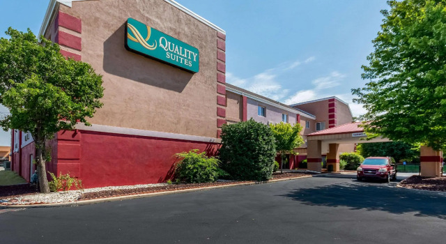Люкс Coratel Plus Suites Wichita West Airport