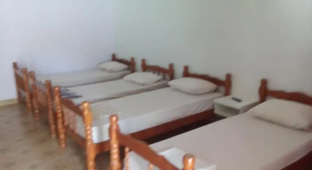 Четырёхместный номер Standard с балконом Hotel Pousada Chalé do Coqueiral