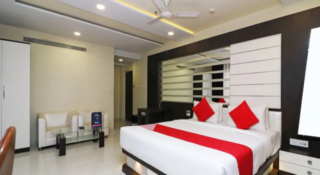 OYO 7054 Hotel Amabalika, Забронировать Отель Отели штата Тамилнада с завтраком, Завтраки