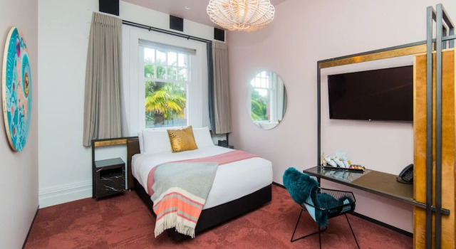 Clarence Hotel