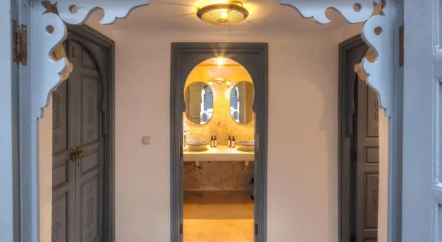 Полулюкс Riad Amaris