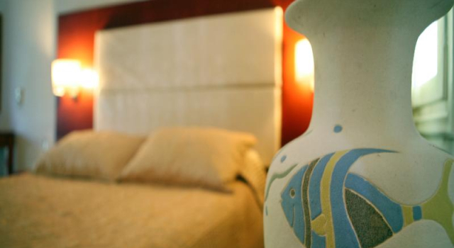 Двухместный номер Standard с балконом и с частичным видом на море Aegeon Hotel