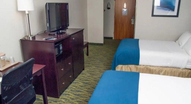 Четырёхместный номер Deluxe Best Western Plus Heritage Rail-South York/I-83