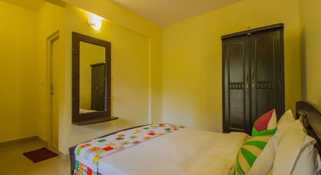 OYO 13256 Home Exotic Pool View 2BHK Varca Beach, Rezerwuj Hotel Hotele w Varca z basenem, Basen