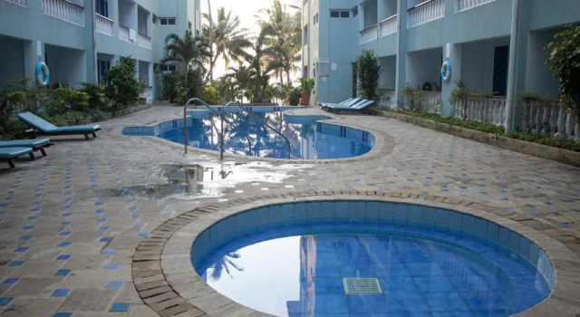 Студия B12 Cowrie Beach Studio Apartment