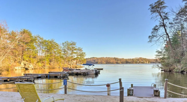 Lake Lure Log Cabin w/ Grill, Near Hiking, Забронировать Дом для отпуска Виллы Лейк-Лур, рядом с Озеро Лур, Вилла
