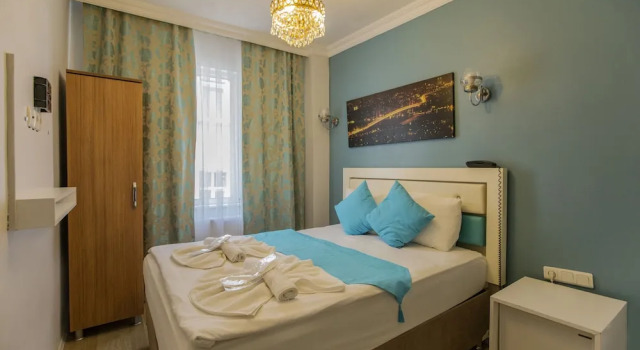 Номер Standard Royal Family Hotel