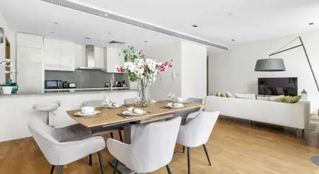 Stylish 2BR + M | Pool with Burj Khalifa Views, Забронировать Отель Бизнес-отели Эмирата Дубая, рядом с Green Planet Dubai, 4* 5*