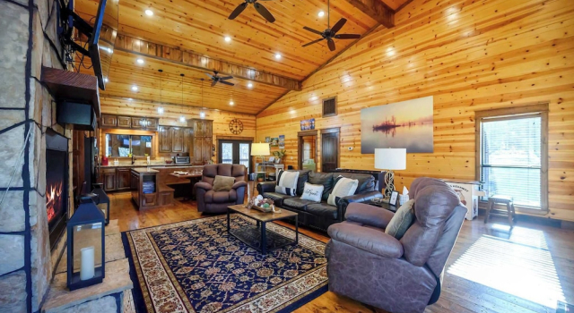 Hoot's Hideaway w/ Hot Tub, Boek Vakantiehuis Hochatown Oklahoma