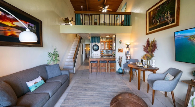 Maui Vistas #3419 2 Bedroom Condo by RedAwning