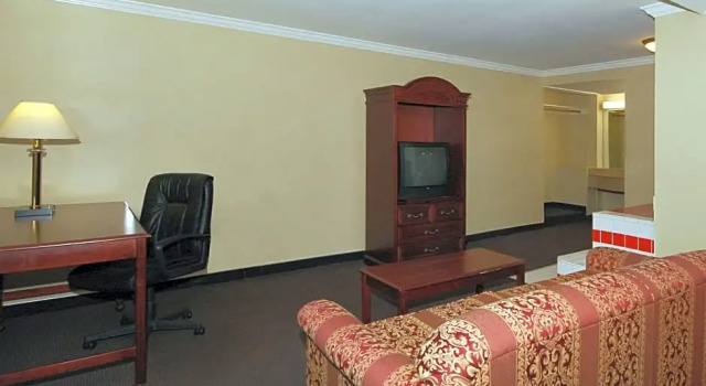 Люкс Quality Inn Near City of Hope