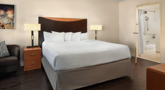 Двухместный номер Guest Fairfield by Marriott Anaheim Resort