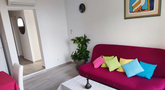 Апартаменты Apartment and Room Bitinada