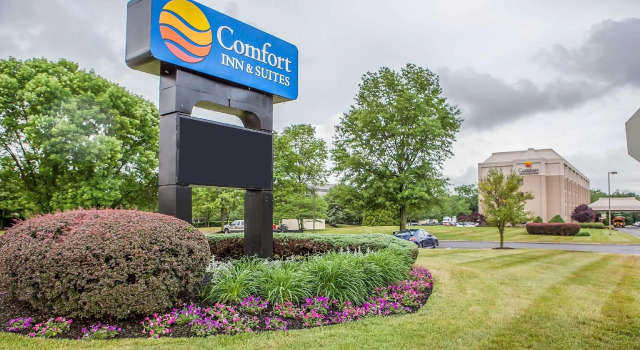 Номер Standard Comfort Inn & Suites Somerset - New Brunswick
