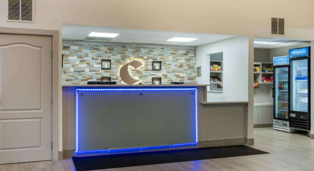 Comfort Suites Elgin Northwest