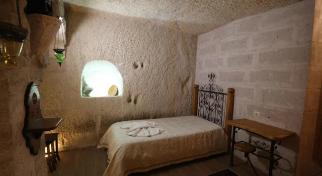 Angel Cave Suite