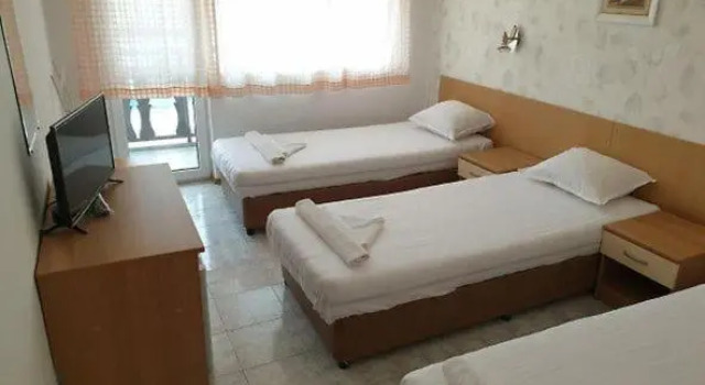 Двухместный номер Standard с балконом и с красивым видом из окна Hotel Diamond