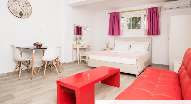 Номер Economy Stratos Deluxe Apartments