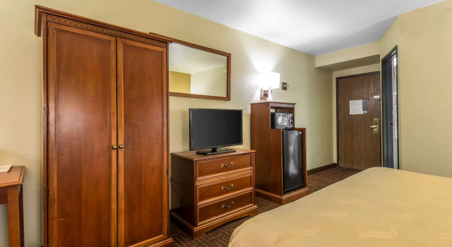Двухместный номер Standard Quality Inn Colorado Springs South