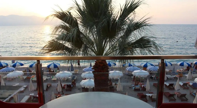 Семейный люкс с видом на море Palmanova Beach Mardok