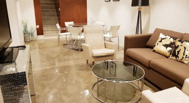 Darling Harbour Modern 2 Bedroom Terrace