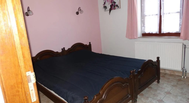 Gîte La Maison Raymond (12 personnes), Забронировать Отель Жедин 