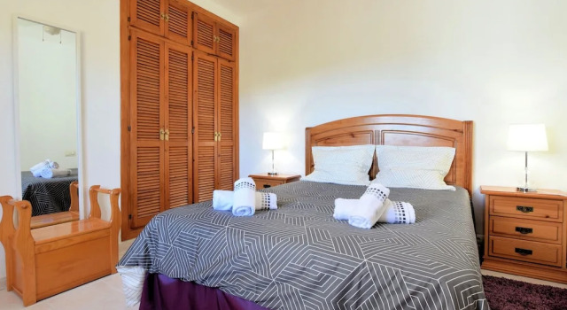 Lovely Holiday Home With Private Swimming Pool in Almogía