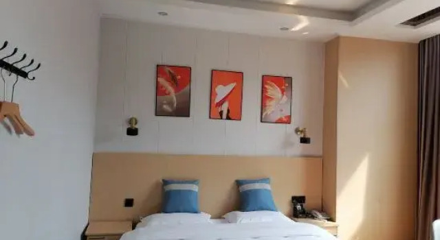 Zibai Sanya Hotel, Prenota Hotel Hotel a Nanyang con parcheggio, Parcheggio