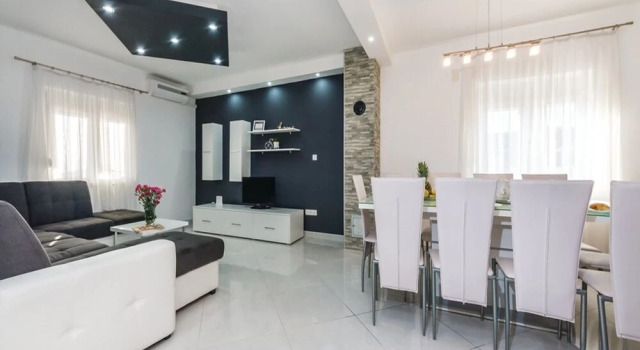 Charming Holiday Home in Kruševo With Swimming Pool