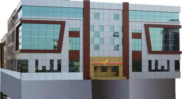 Hotel Mayura A/C, Rezerwuj Hotel Hotele w Andhra Pradesh z parkingiem, Parking