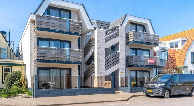 Апартаменты Comfortable and Modern Furnished 4-person Apartment