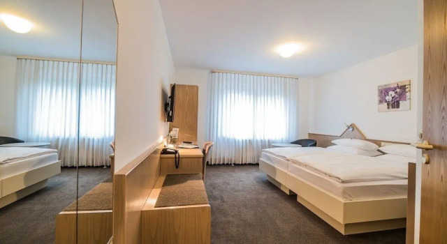 Hotel am Wasen, Забронировать Отель Фрайберг-ам-Неккар 
