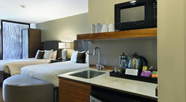 Четырёхместный номер Standard Oxford Hotel Bend