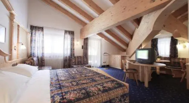 Hotel Alpi, Забронировать Отель СПА-отели Кампитело, рядом с Горнолыжный склон Кол Роделла, SPA-услуги
