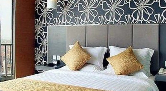Wuhan Zhuo Yue Holiday Hotel, Varaa Hotelli Hongshan District 