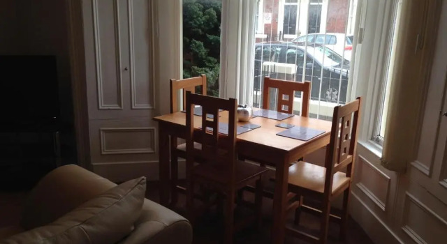 Azalea Terrace Apartments, Varaa Huoneisto Asunnot kohteessa Merseyside, Huoneisto