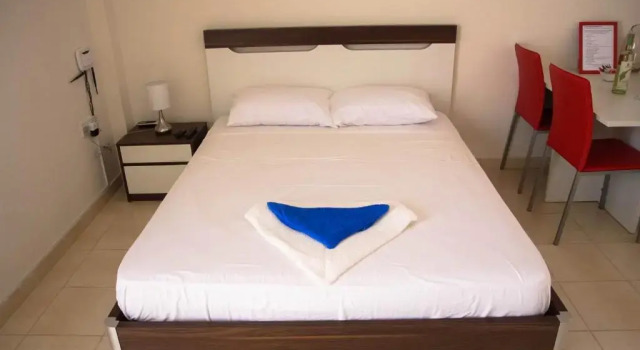 Peyia Pearl Suites, Rezerwuj Hotel Peja Pafos
