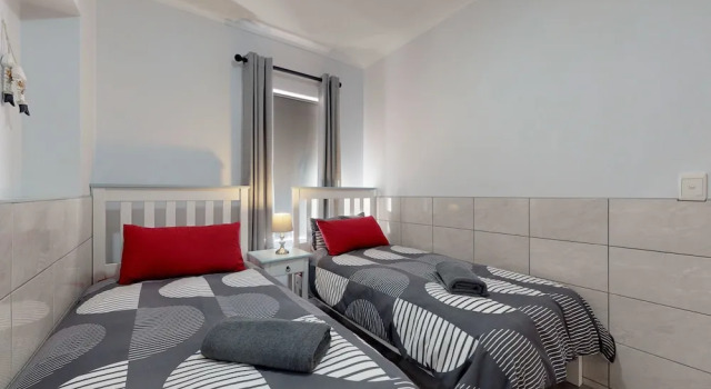 Portobelo Diaz, Забронировать Отель Отели Mossel 3 звезды, 3*