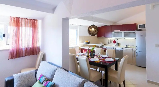 Apartments Iskra