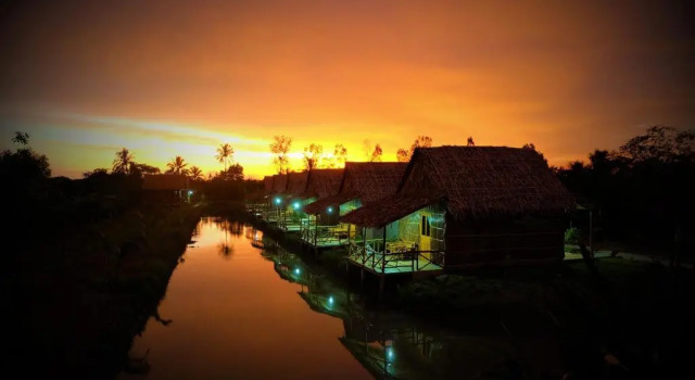 Семейное бунгало с видом на озеро Green Village Mekong