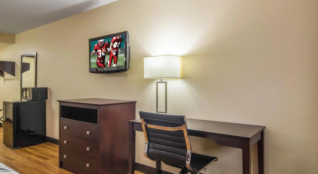 Четырёхместный номер Standard Red Roof Inn Perrysburg