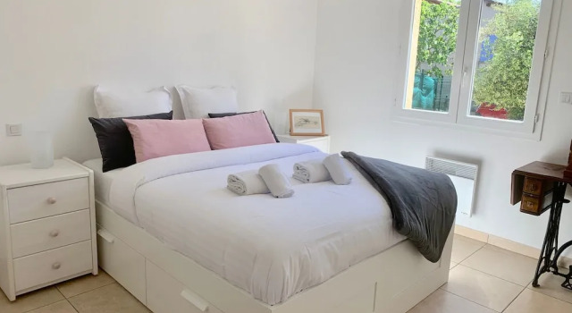 Spacieuse villa avec jardin Montpellier, Rezervasyon Villa Montpellier kır evleri, Le Polygone yakınında, Küçük Ev