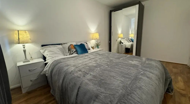 Luxury London Apartment With 3 Bedrooms, Varaa Huoneisto Asunnot kohteessa Merseyside, Huoneisto