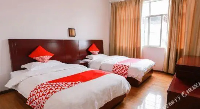 Shuanghong Hotel, Rezerwuj Hotel Dali Yunnan